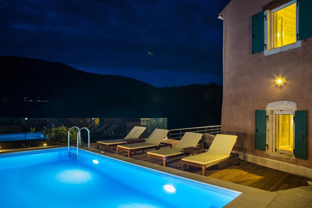 Iconic Villas - Villa Vada Agia Efimia Exteriör bild